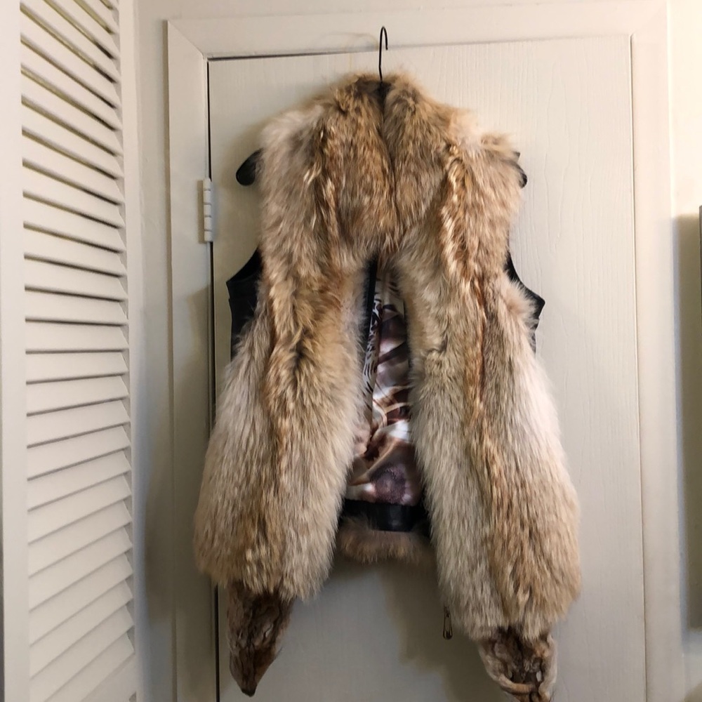 Vest from 100 % Authentic Fox with real lLamb Skin
